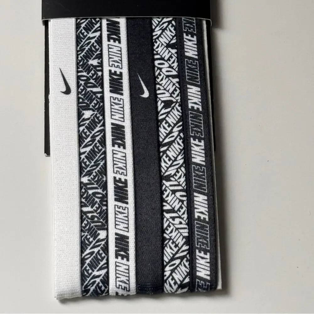 Nike  Six Pack Stretchy Athletic Sporty Black and White Headbands Set   NWT